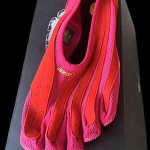 Vibram Women's Pink and Red FiveFingers Swim Shoe